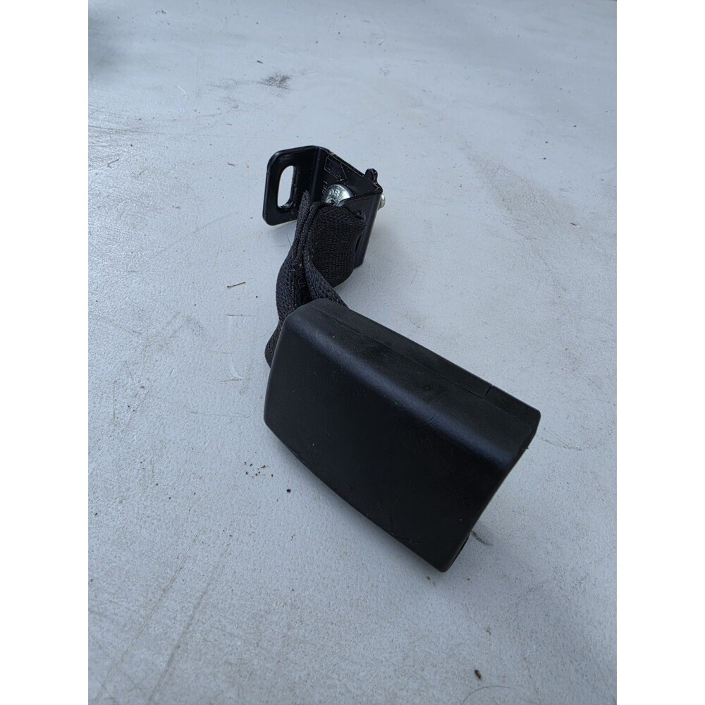 2019-2020 CHEVROLET SPARK REAR 2ND SECOND ROW RIGHT SEAT BELT BUCKLE END OEM